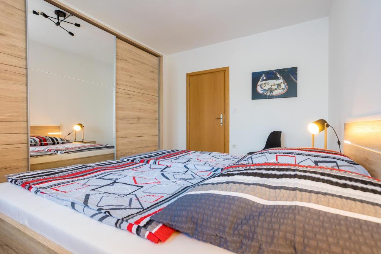 Apartments Sara Milohnici 외부 사진