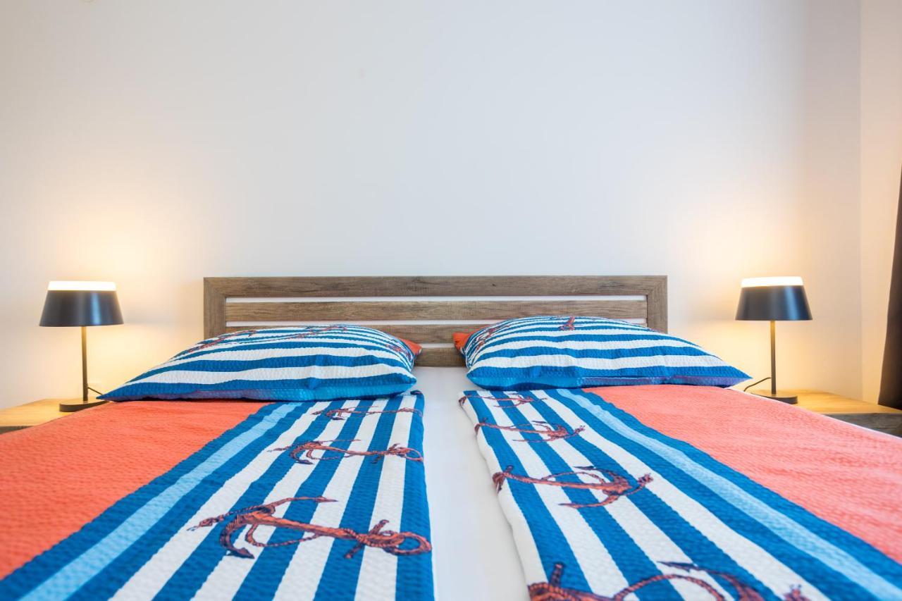 Apartments Sara Milohnici 외부 사진