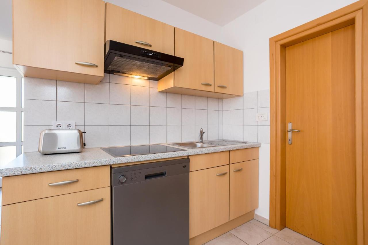 Apartments Sara Milohnici 외부 사진