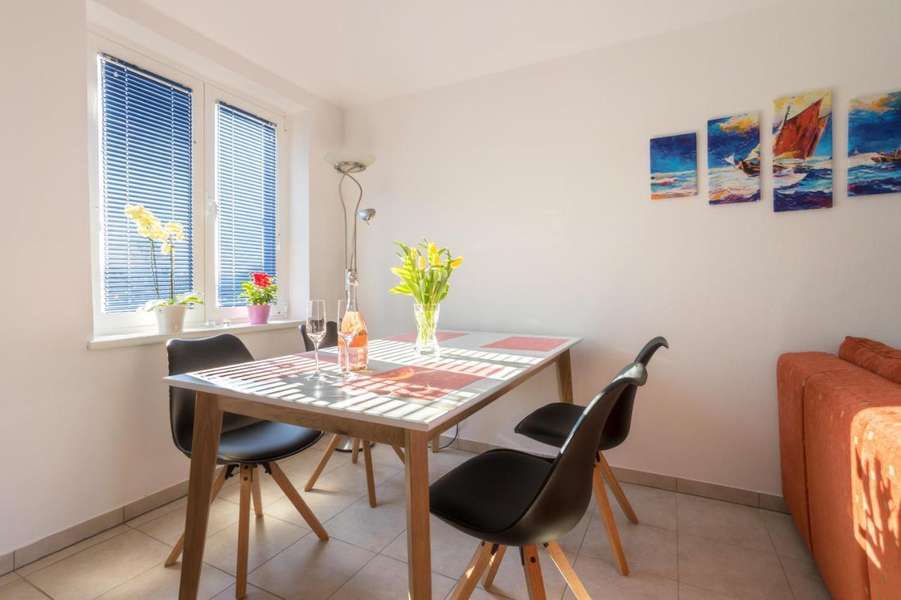Apartments Sara Milohnici 외부 사진